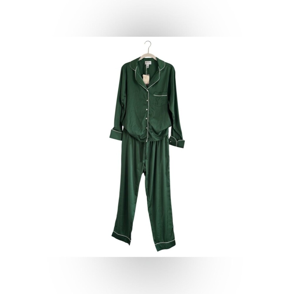 NWT Averie Reika Satin Pajama Set Green L